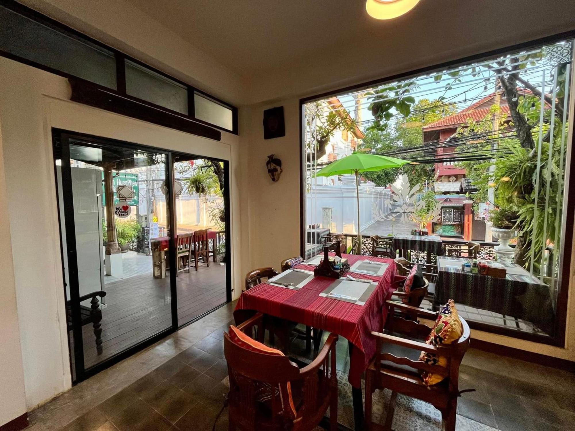 班胡恩彭酒店 清邁 外观 照片