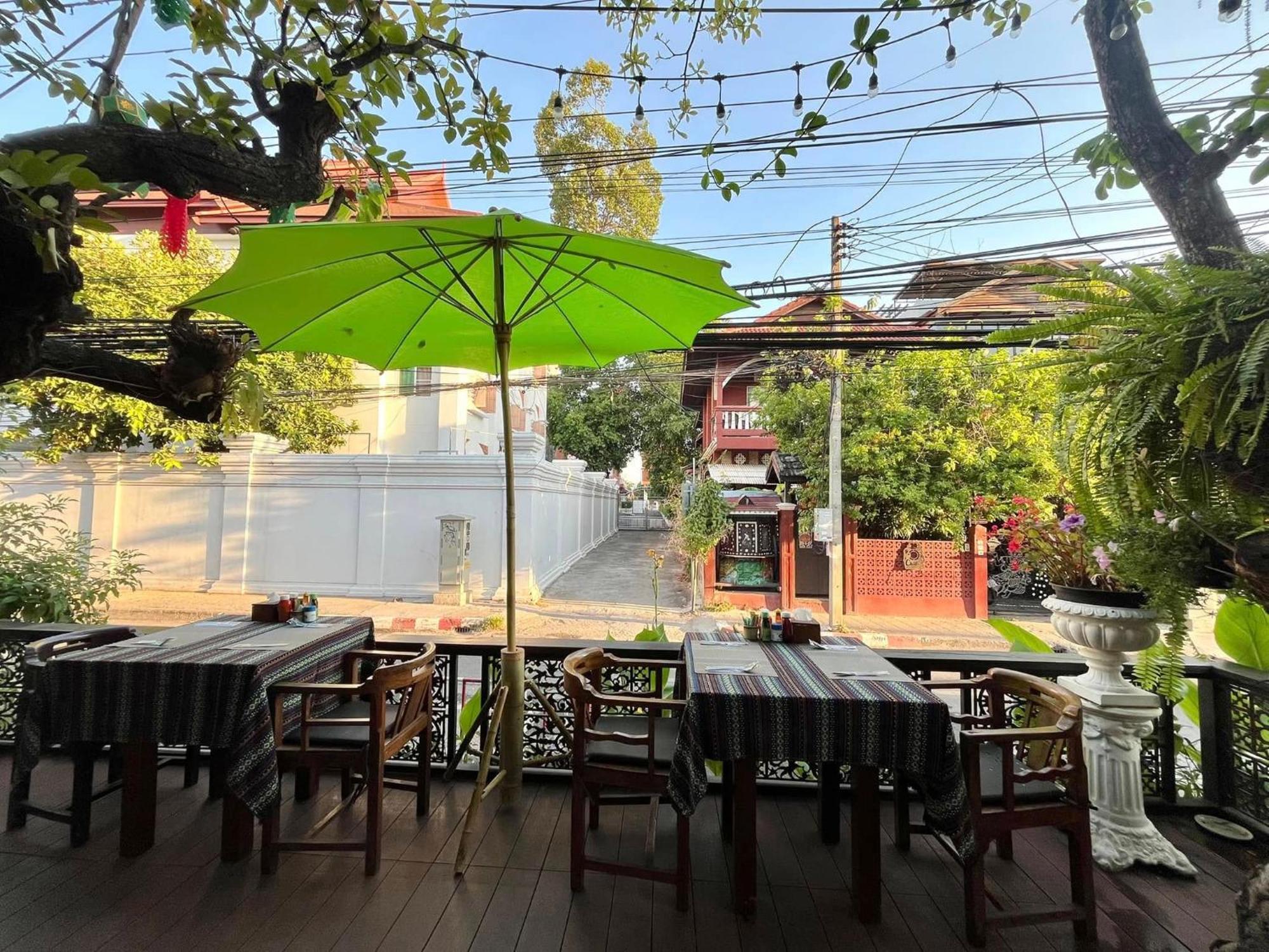 班胡恩彭酒店 清邁 外观 照片